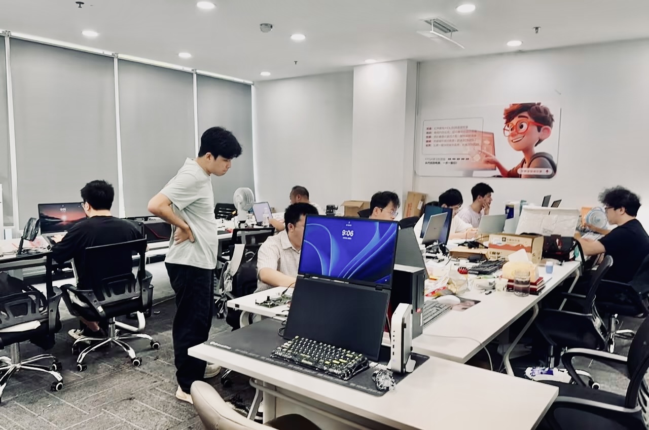 成电国芯线下基地学习场景4